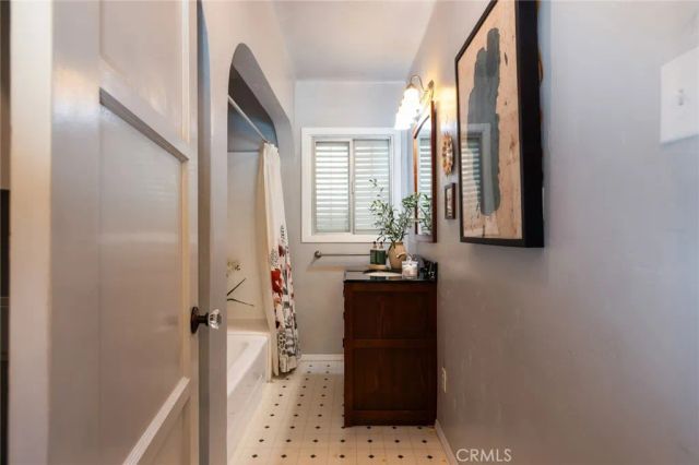 3639 Falcon Avenue, Long Beach, CA 90807