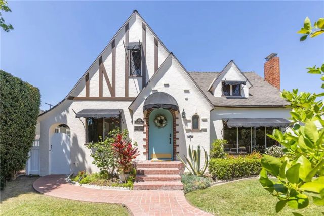 3639 Falcon Avenue, Long Beach, CA 90807