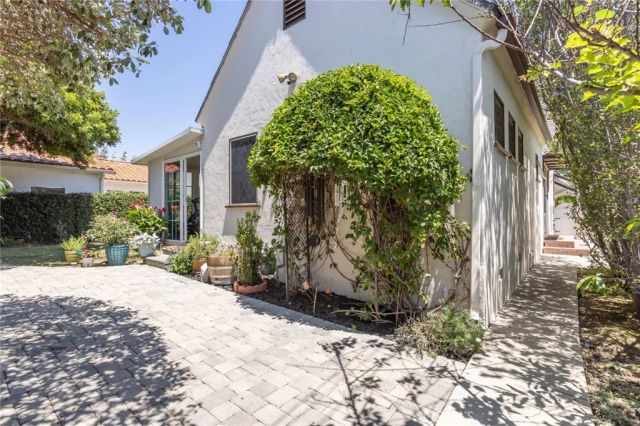3639 Falcon Avenue, Long Beach, CA 90807