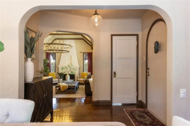 3639 Falcon Avenue, Long Beach, CA 90807