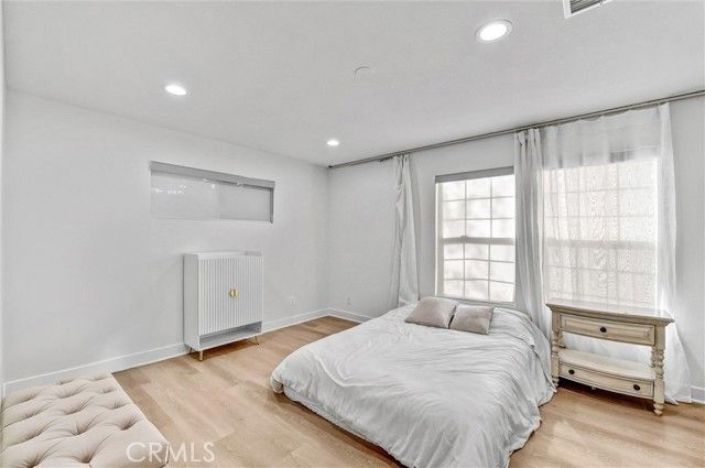 23245 Gonzales Drive, Woodland Hills (los Angeles), CA 91367