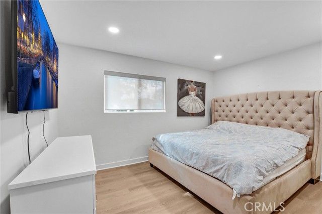 23245 Gonzales Drive, Woodland Hills (los Angeles), CA 91367