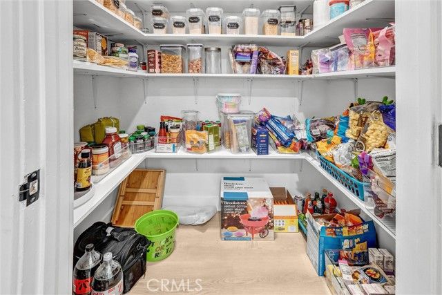 23245 Gonzales Drive, Woodland Hills (los Angeles), CA 91367