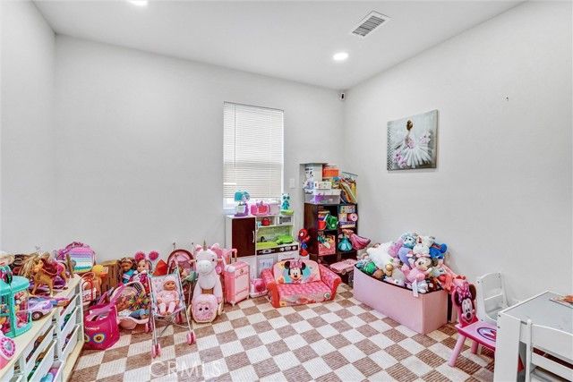 23245 Gonzales Drive, Woodland Hills (los Angeles), CA 91367