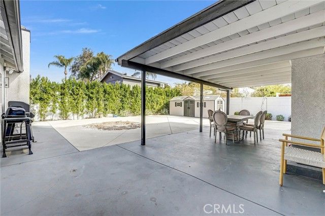 23245 Gonzales Drive, Woodland Hills (los Angeles), CA 91367