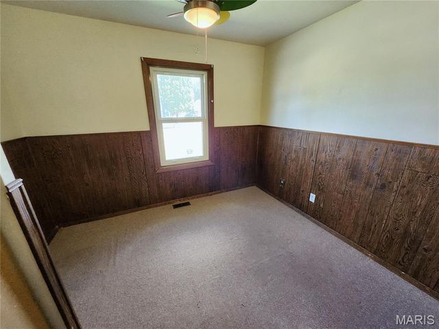 2817 MARYVILLE Road, Granite City, IL 62040