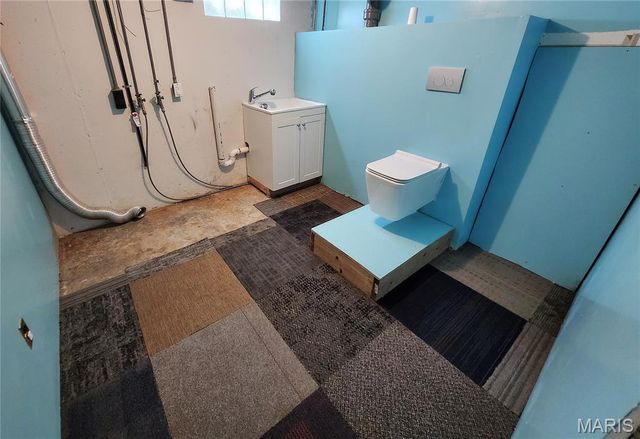 2817 MARYVILLE Road, Granite City, IL 62040