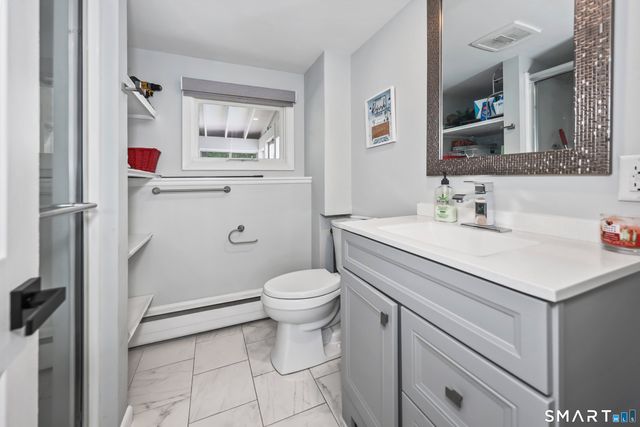 2 Northwood Drive, Middlebury, CT 06762