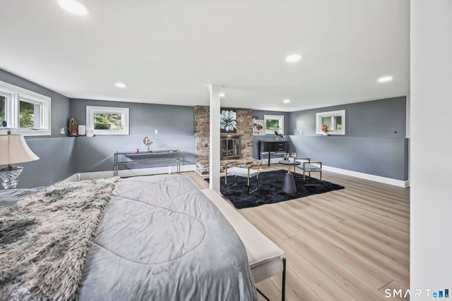 2 Northwood Drive, Middlebury, CT 06762