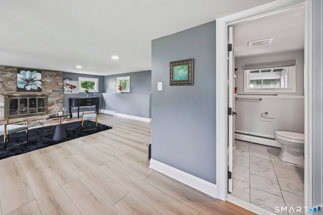 2 Northwood Drive, Middlebury, CT 06762