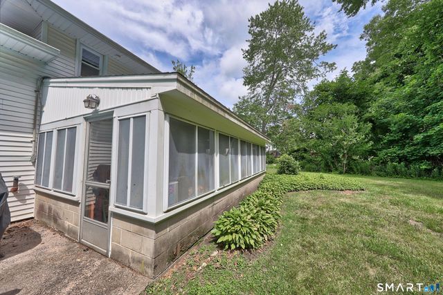 2 Northwood Drive, Middlebury, CT 06762