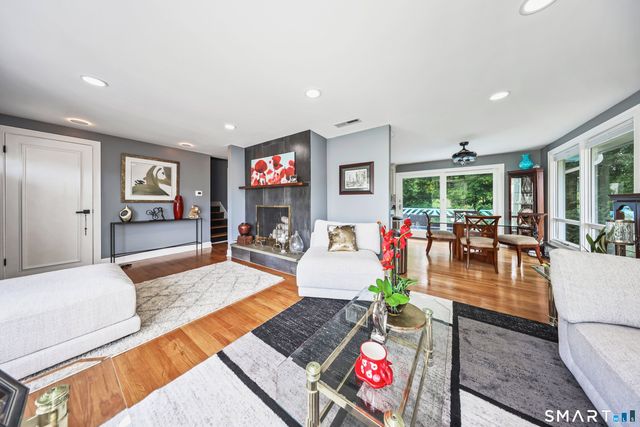 2 Northwood Drive, Middlebury, CT 06762