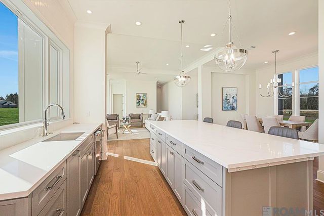 43328 Collyns Cove, Prairieville, LA 70769