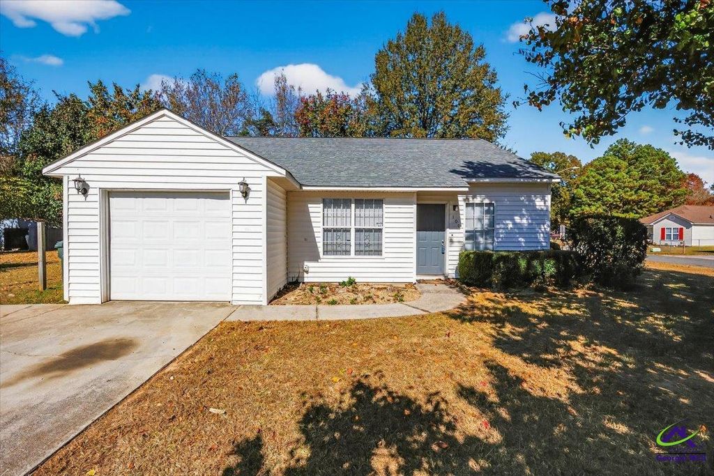 100 Mauldon Court, Warner Robins, GA 31093