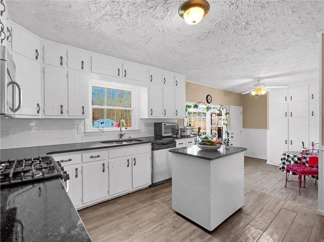 905 E Atlanta E Road, Stockbridge, GA 30281