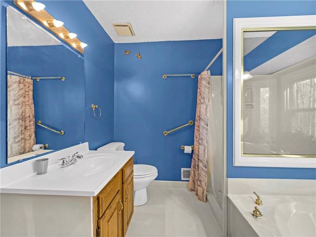 905 E Atlanta E Road, Stockbridge, GA 30281