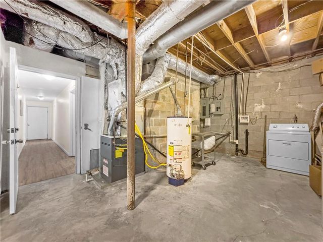 905 E Atlanta E Road, Stockbridge, GA 30281