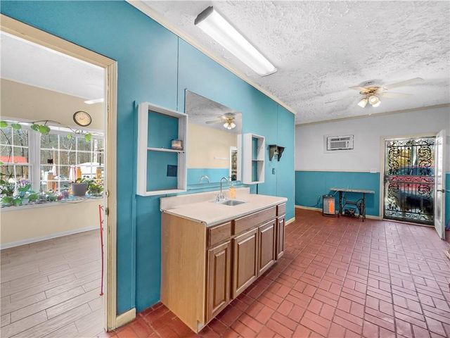 905 E Atlanta E Road, Stockbridge, GA 30281