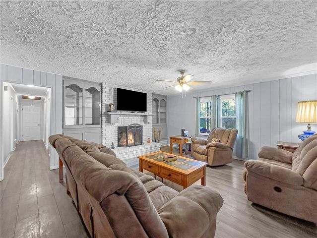 905 E Atlanta E Road, Stockbridge, GA 30281