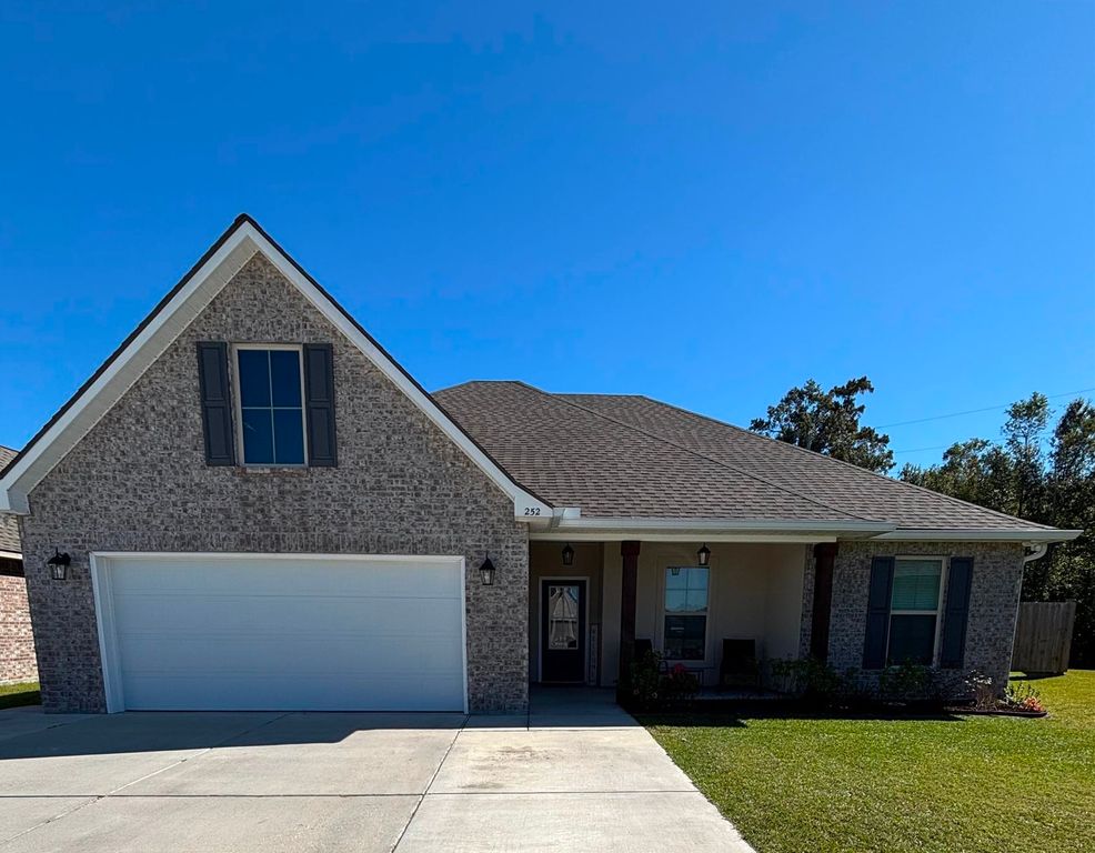 252 Marie Claire Dr, Houma, LA 70364