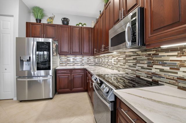 7015 Imperial Beach Circle, Delray Beach, FL 33446