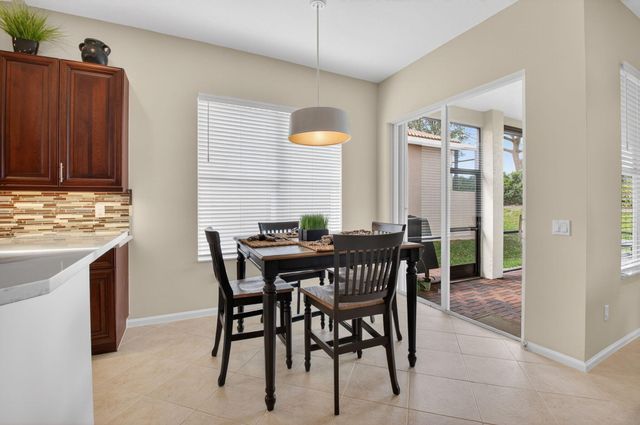 7015 Imperial Beach Circle, Delray Beach, FL 33446