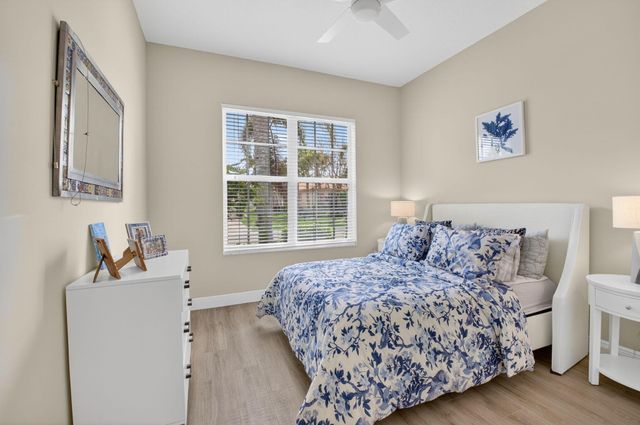 7015 Imperial Beach Circle, Delray Beach, FL 33446