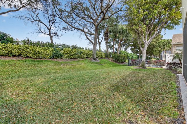 7015 Imperial Beach Circle, Delray Beach, FL 33446