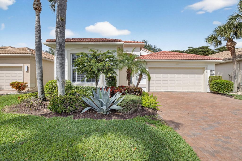7015 Imperial Beach Circle, Delray Beach, FL 33446