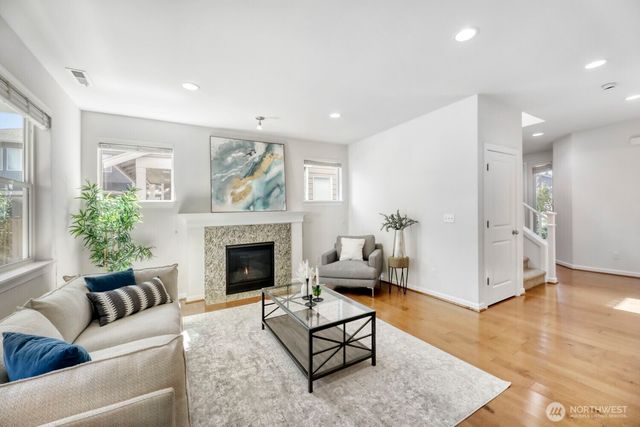 19617 37th Drive SE, Bothell, WA 98012