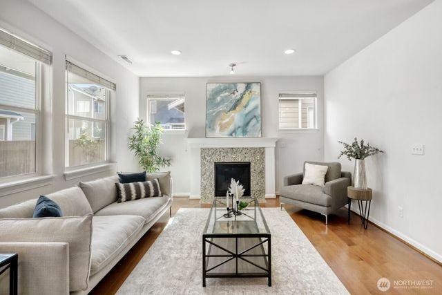 19617 37th Drive SE, Bothell, WA 98012