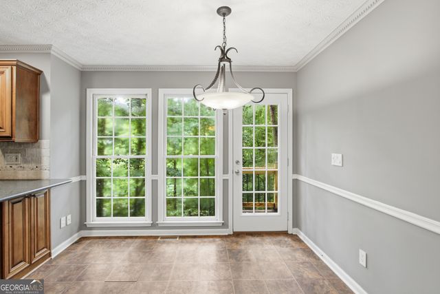 4822 Thornwood Drive NW, Acworth, GA 30102