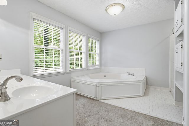 4822 Thornwood Drive NW, Acworth, GA 30102