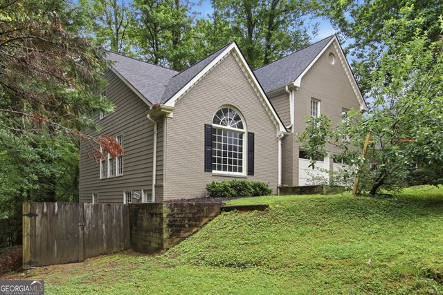 4822 Thornwood Drive NW, Acworth, GA 30102
