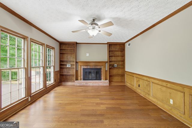 4822 Thornwood Drive NW, Acworth, GA 30102