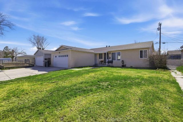 1020 W Avenue J6, Lancaster, CA 93534