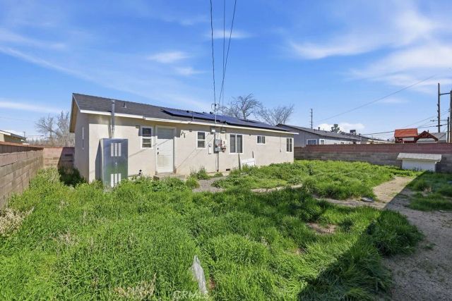 1020 W Avenue J6, Lancaster, CA 93534