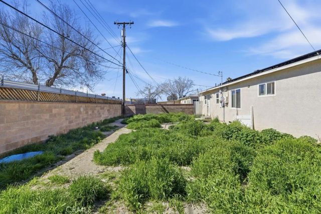 1020 W Avenue J6, Lancaster, CA 93534