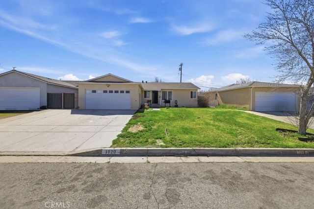 1020 W Avenue J6, Lancaster, CA 93534