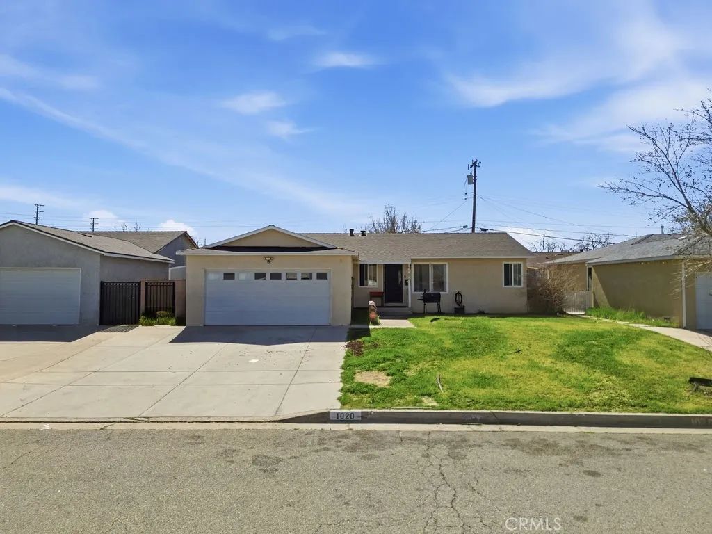 1020 W Avenue J6, Lancaster, CA 93534