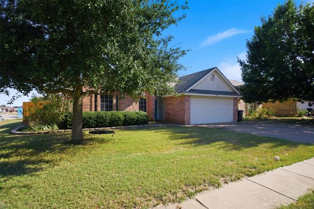 724 Remington Drive, Cleburne, TX 76033