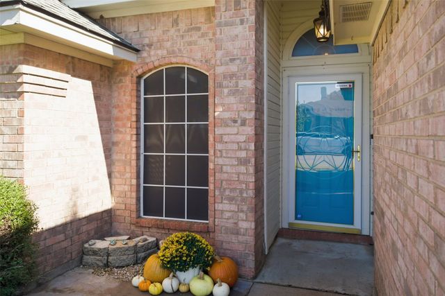 724 Remington Drive, Cleburne, TX 76033