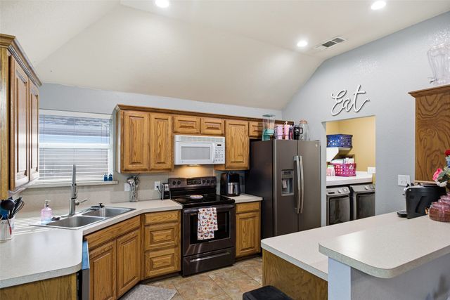 724 Remington Drive, Cleburne, TX 76033