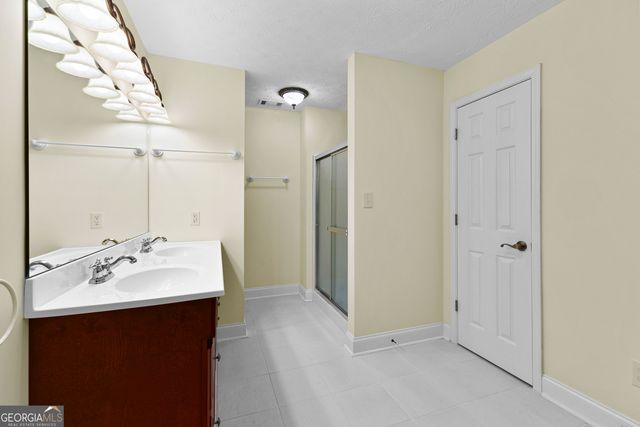 107 Cameron Pointe Drive, Lagrange, GA 30240