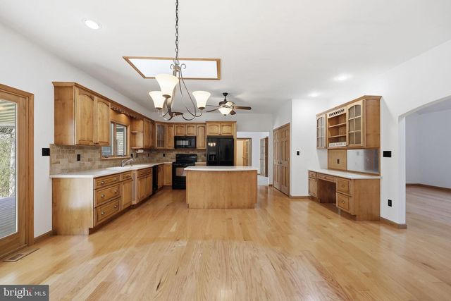 88 11TH AVE, Mays Landing, NJ 08330