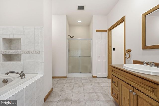 88 11TH AVE, Mays Landing, NJ 08330