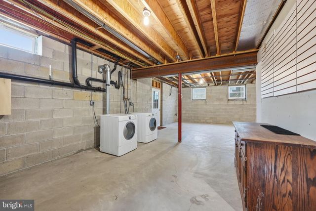 88 11TH AVE, Mays Landing, NJ 08330