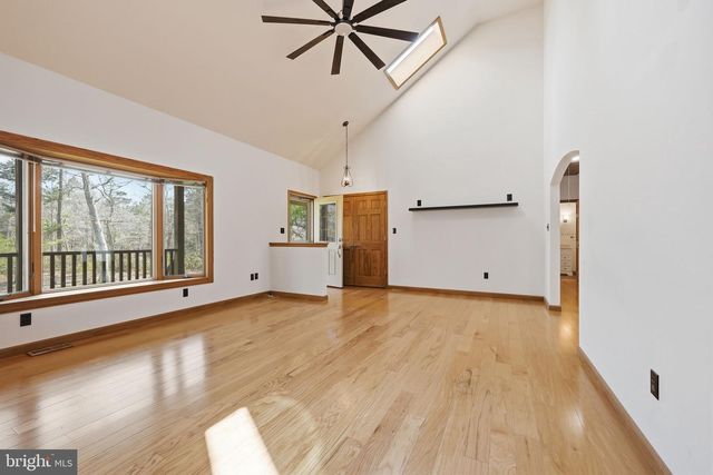 88 11TH AVE, Mays Landing, NJ 08330