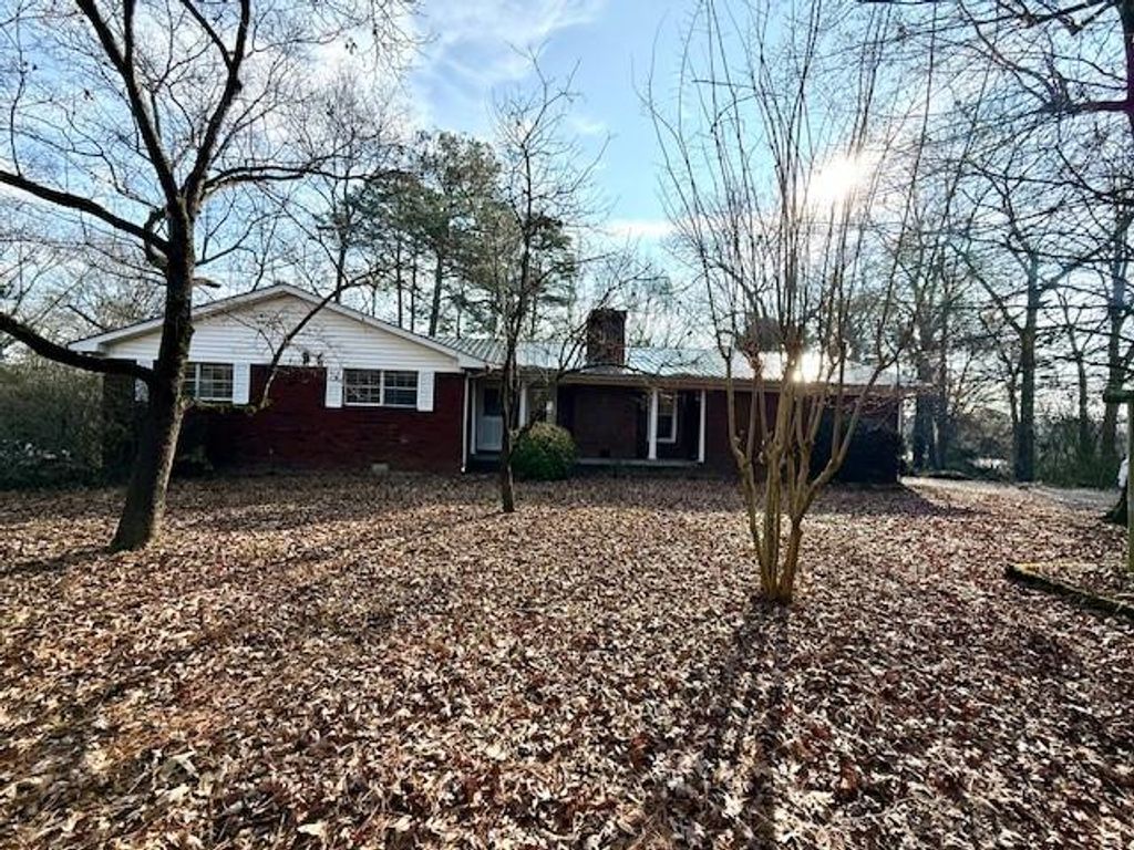 408 Peters Street, Calhoun, GA 30701