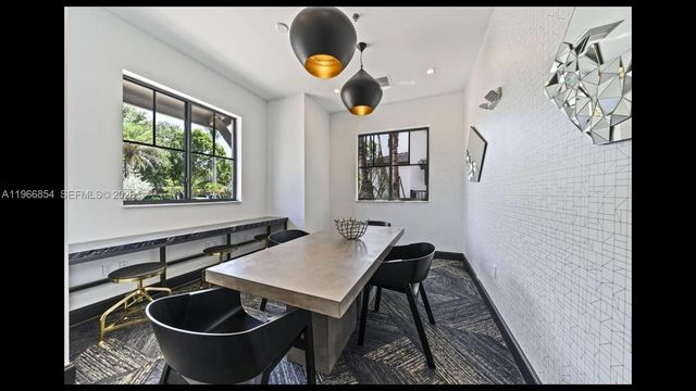 7850 Pasadena Blvd A1, Pembroke Pines, FL 33024